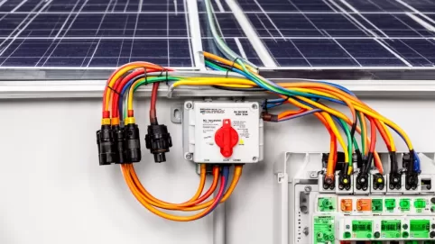 Schemat podłączenia paneli fotowoltaicznych 2 stringi